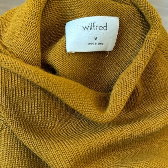 Aritzia Wilfred Sweater - Picture 4 of 6